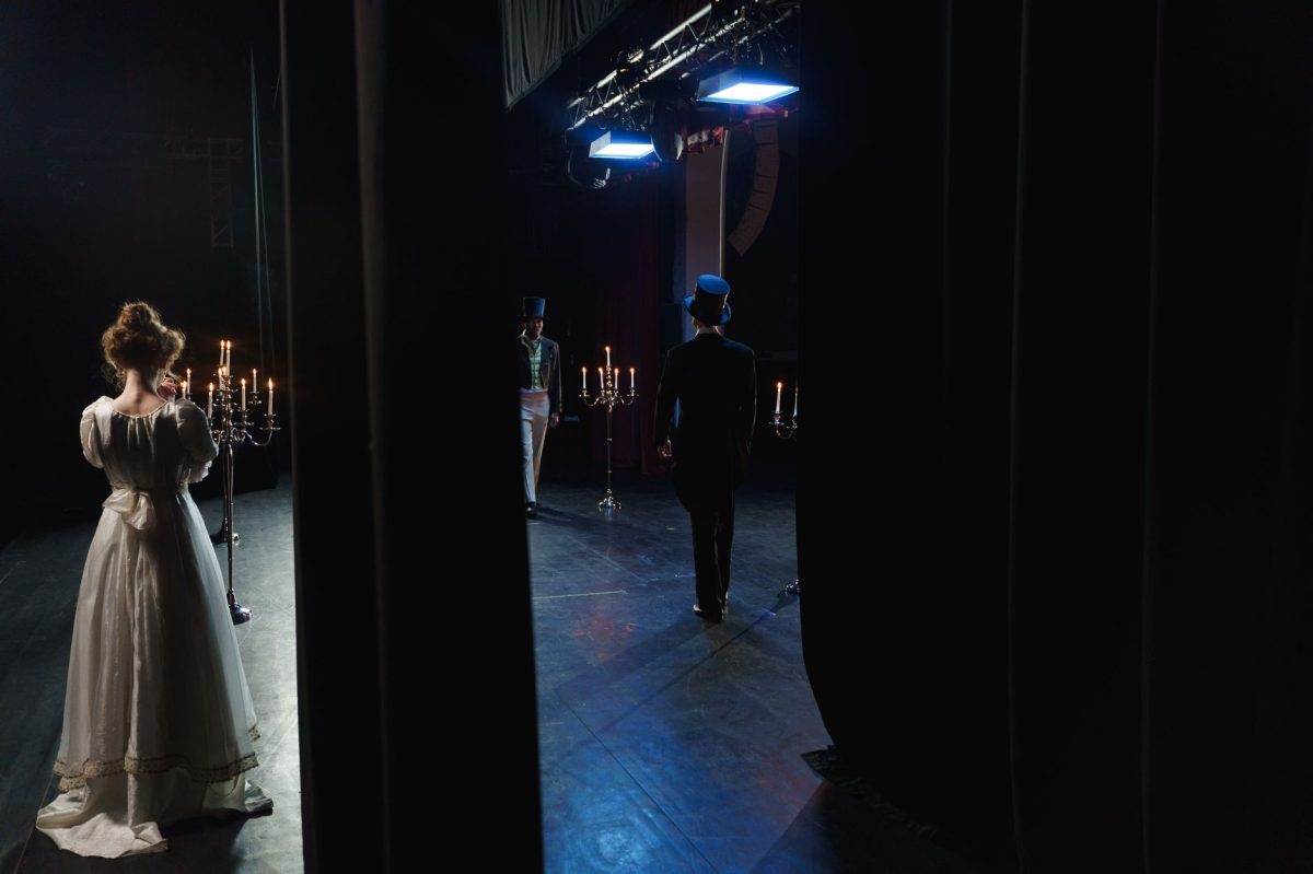 How a Period Costume Changes an Actor's Posture