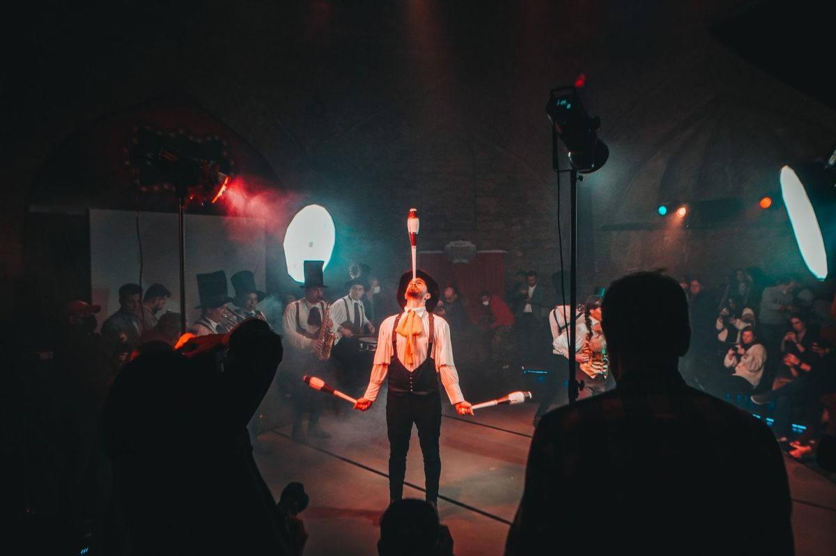 How Performers Build a Week Around Uncertain Work